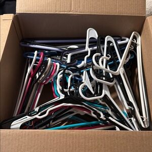 Mixed Plastic Clothes Hangers - Assorted Colors